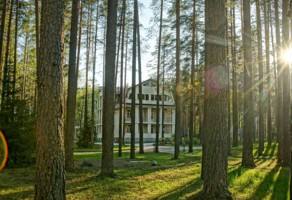Загородный отель "Райвола" |