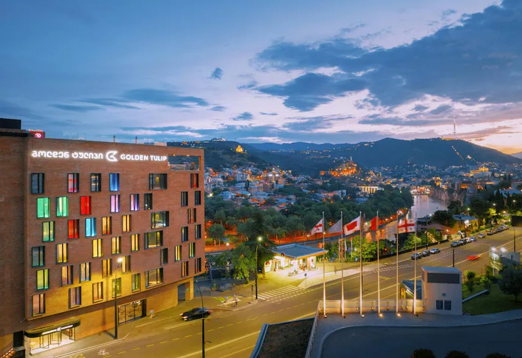 Отель "Golden Tulip Design Tbilisi" |
