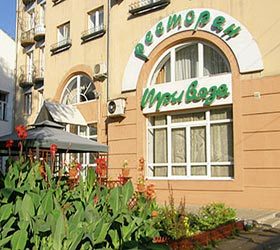 Гостиница "Три Вяза" |
