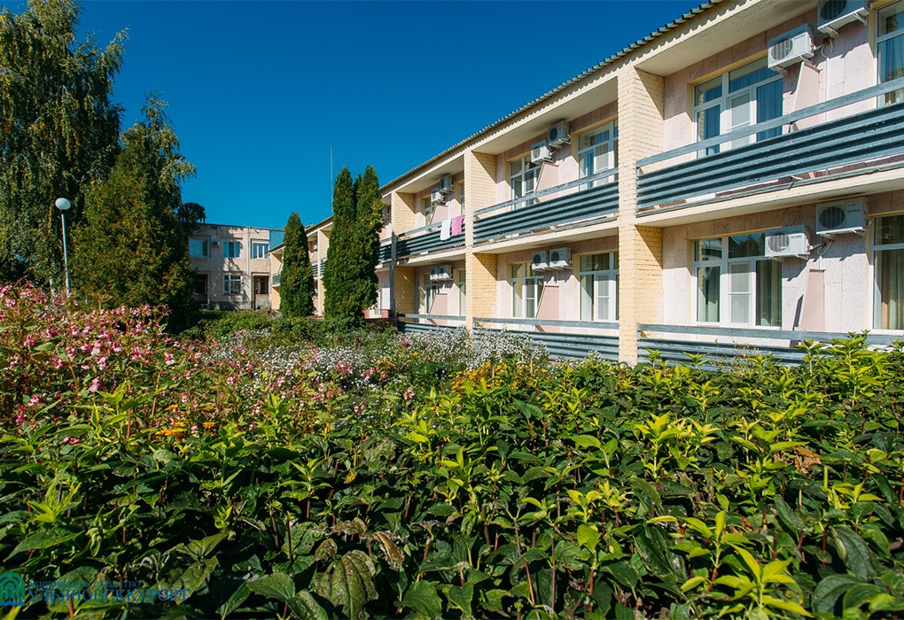 Санаторий Дубки на курорте Ундоры - территория и корпуса