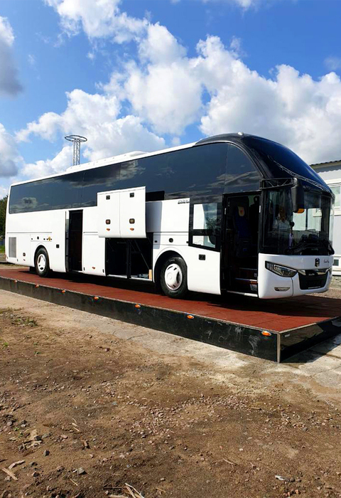 черноморское автостанция. автобус черноморский. расписание автобусов евпатория межводное. крымтроллейбус автобусы. автобус man lion s coach l r08.